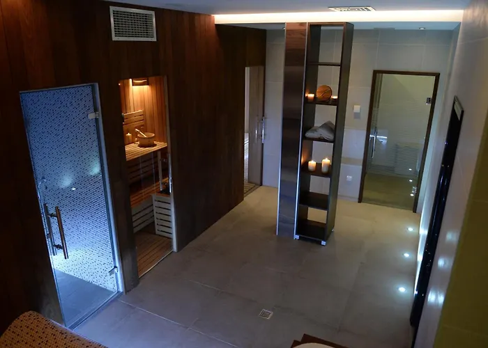 Апарт-отель Mons 4*