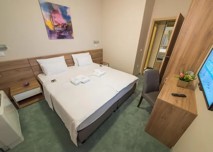 Mons Апарт-отель 4*