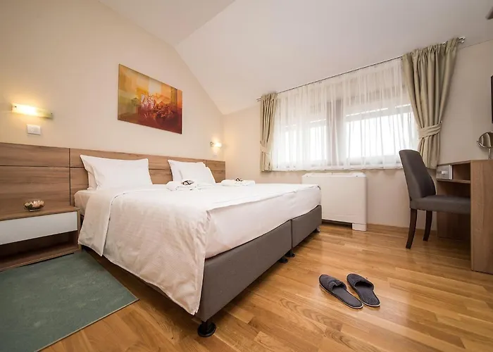 Mons Апарт-отель 4*